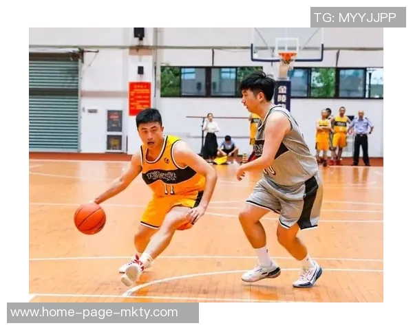 篮球明星的职业生涯揭秘他们在赛场外的工作与生活状态